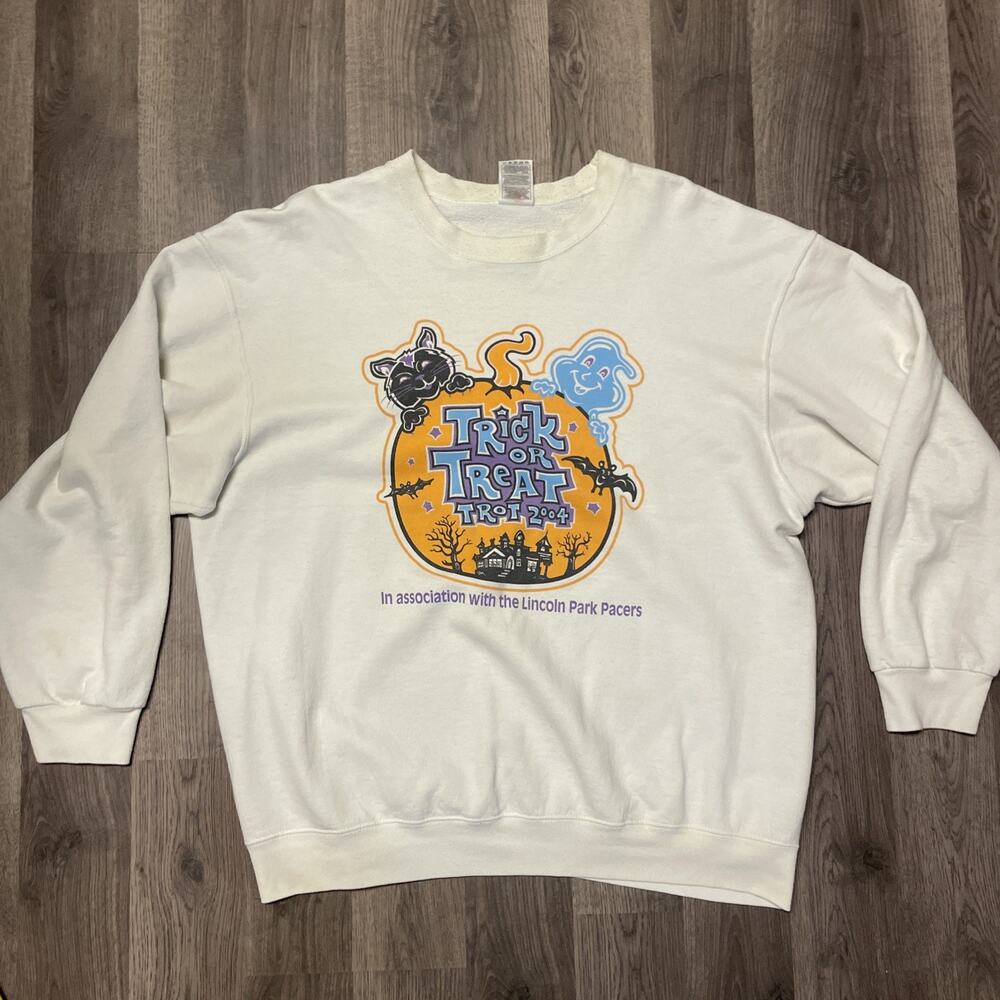 Vtg 2004 Trick or Treat Trot Halloween Crewneck Sweatshirt White XL